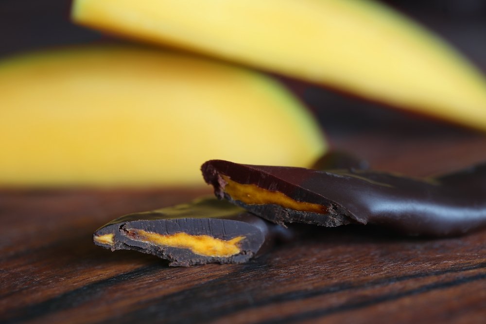 Easiest Way to Make Your Own Chocolate Covered Mangos | Sweetduetchocolate